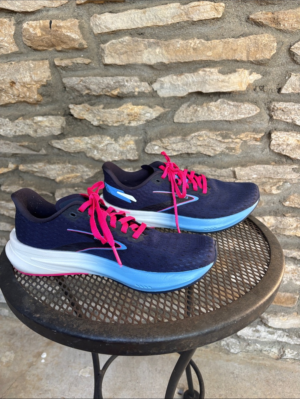 Brooks Speed Sneakers - Picture 3 of 8